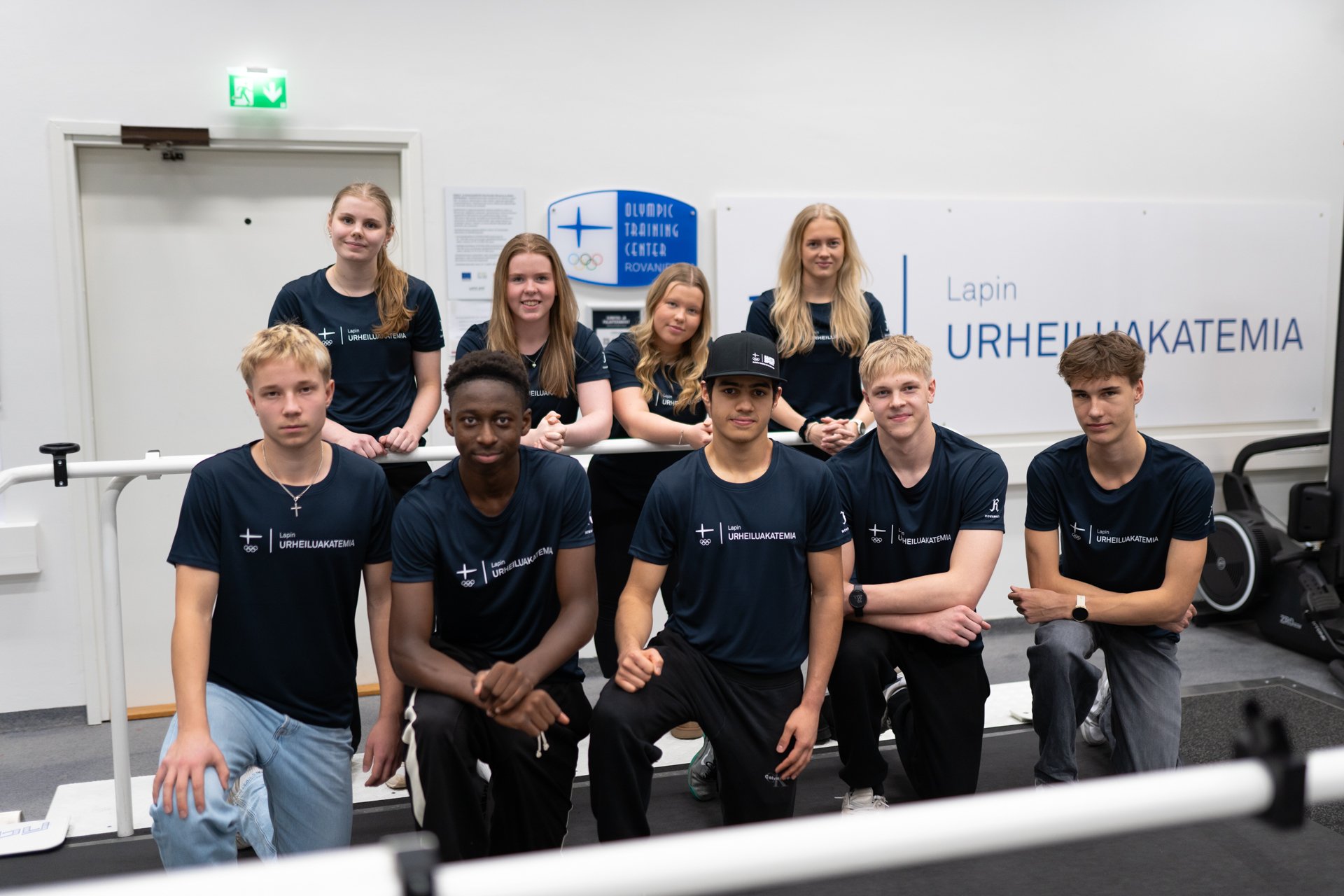 Nuorten Top Team ryhmäkuvassa